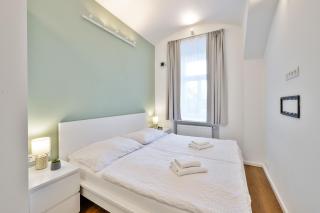 Elegant Apartments with Terrace & Bike Path - Prag - 1