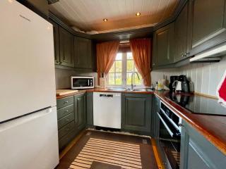 3-Story Apartment Perfect for Up to 10 Guests - Beitostøl - 6