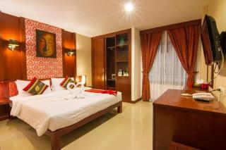 Patong Hemingways Hotel - 6