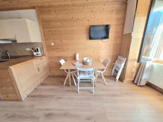 T2 cosy avec très belle vue à 400m des pistes - Monginevro - 3