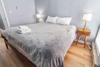 Leatherbark 108A Fresh Quiet Retreat Gated Parking Free Shuttle - 3