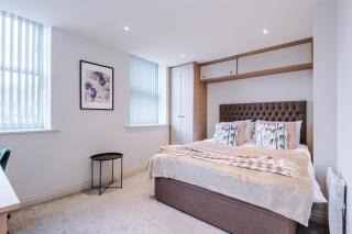 King Bed Premium Central Apart - 5