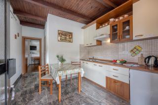 Apartments Folo - 4