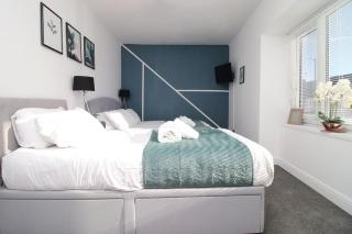 Beautiful spacious flat near city centre with Free Parking - 9