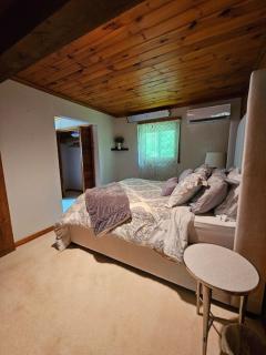 J&D Hand Crafted Cabin - 6