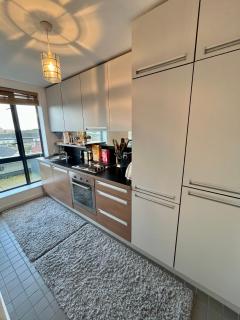 Entire Home in Exclusive Dublin Neighborhood - Comfortably Sleeps Up to 6 Guest - Dublin - 5