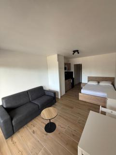 Super studio climatisé sur le port de Hyeres - Hyères - 2