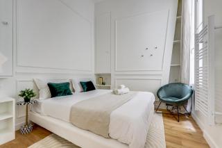 L'émeraude - Neuf & Calme -Opéra & Grands Magasins - Paris - 8