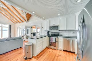 Dock and Panoramic Views Guntersville Lake Retreat! - 5