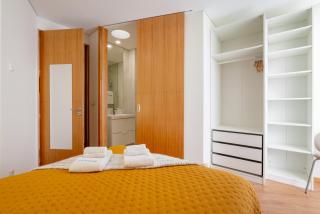 Host Wise - Bright and Cozy House with Dom Luís Bridge View - Porto - 1