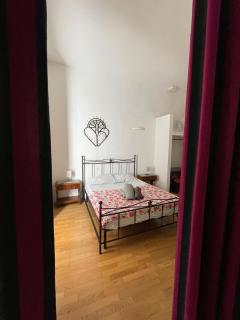 Lovely Room in Bari Old town - Bari - 0