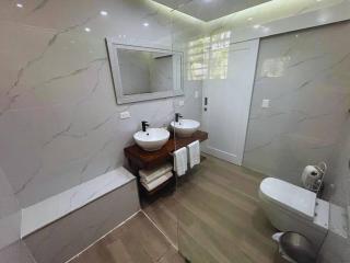 Villa Elisa 4BR with Pool Jacuzzi & BBQ - Punta Cana - 4