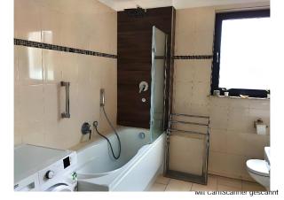 Wohnung mit 3 Schlafzimmern - Solingen - 1