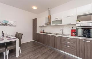 Amazing Apartment In Sukosan With Wifi - Sukošan - 4