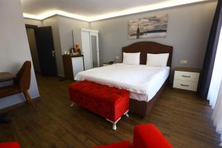 Zendy Suite Hotel - 8