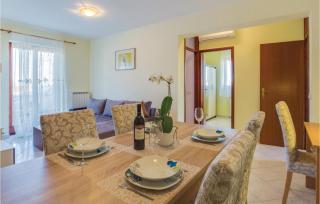 Two-Bedroom Apartment In Porec - Poreč - 4