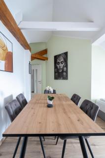 Spacious 7-Person Leoben Apartment - Ideal for Workers, Groups & Family - 1