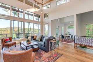 Modern Mtn Cabin with Deck and Views in Blue Ridge! - Blue Ridge - 6