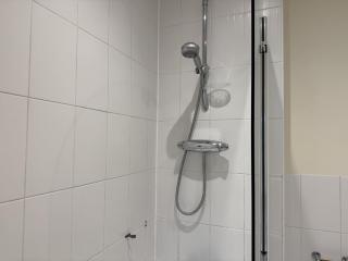 Two Bed Flat In Wimbledon - Londra - 6