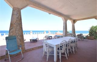 6 Bedroom Awesome Home In Brucoli - Brucoli - 9