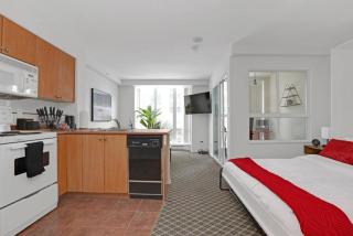 Peaceful Downtown 1-Bedroom Studio Apartment - Vancouver - 7