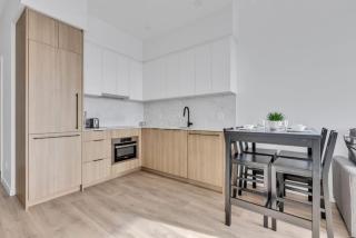 1-Bedroom Surrey Condo with Breathtaking Views - Surrey - 6