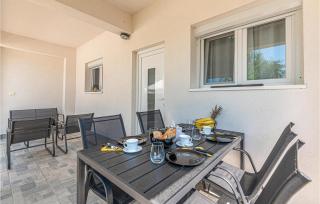2 Bedroom Cozy Apartment In Zaboric - Zaboric - 9
