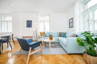 Central Bright and Spacious Appt - Prague - 9