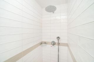 Central Bright and Spacious Appt - Prague - 1