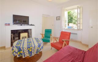 1 Bedroom Lovely Apartment In Ghisoni - Ghisoni - 9