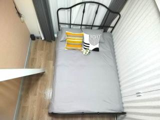 201新宿区最繁华地域徒步到新大久保只需要7分钟徒步到東新宿只需要5分钟复式房间全新装修 - 1