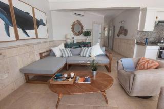 Playa Las Ballenas Oceanfront - 4