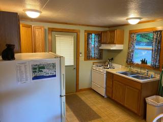 Anderson Lakeside Cabin - Saint Germain - 6