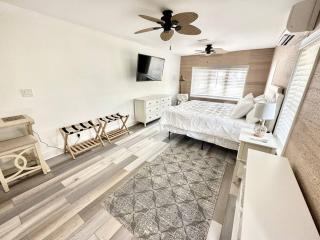 Bungalows Beach Key West - Little Hammock - - 7