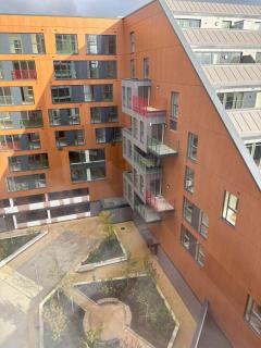 Modern 2 bed with parking - Grand Exchange, Brackn - 6