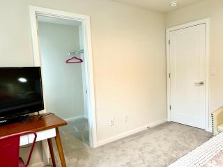 Cozy Ensuite 1b1b1wc wifiACparking - 4