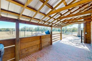 Windmill Trails Farm - Barn Loft and Dairy Cottage - Tylertown - 5