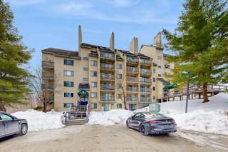 Mountain Green: 2E2 - 2