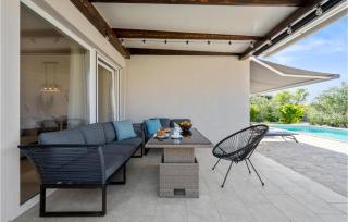 Beautiful Home In Jadrija With Jacuzzi - Jadrija - 4