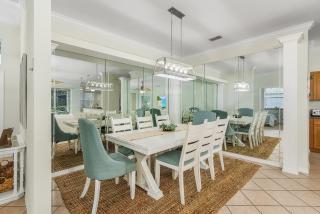 3BR Oasis: Pool & Lanai, Close to Fort Myers Beach - Fort Myers - 8