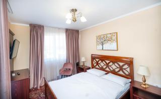 Dinasty Hotel - - 2
