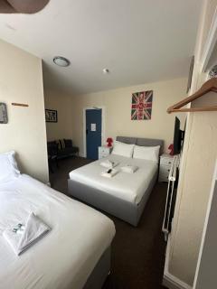 Winston House Guesthouse - Bridlington - 6