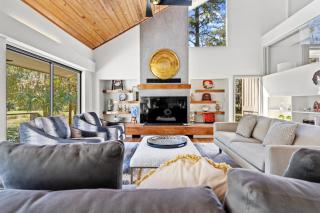 Modern Home - Golf Course Views - 5 Min Bike to Beach - Hilton Head Island - 0