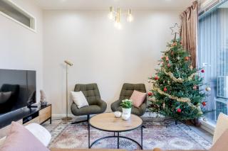 NEW 2 BR apartment close to Arctic Circle - 1