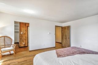 Private Villa-72 Acres-Hot Tub-Views-USAFA - 8