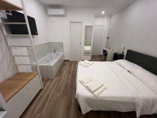 Suite 98 - 6