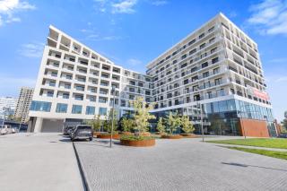 Apt w Downtown View & Garage Parking - 2