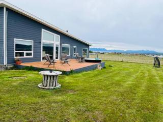 Hermosa Casa con excelente vista - Puerto Natales - 0