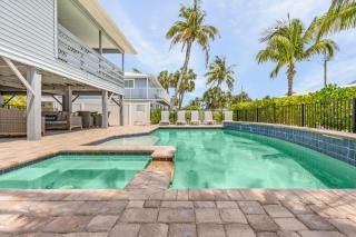 Charming Oasis: Heated Pool, Spa & Beach Access - Fort Myers Beach - 7