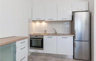 Stunning Apartment In Split With Wifi - Split - 4